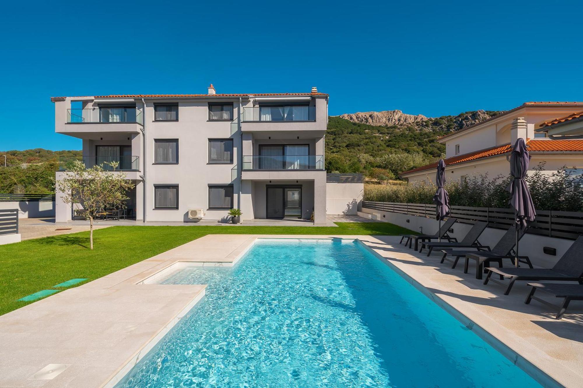 Poolside Apartments Anabella Baska  Exterior photo